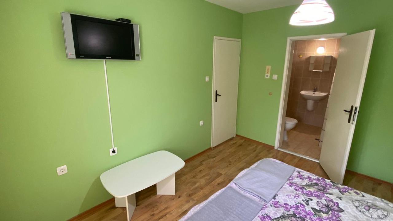 J&Z Rooms Burgas Bagian luar foto